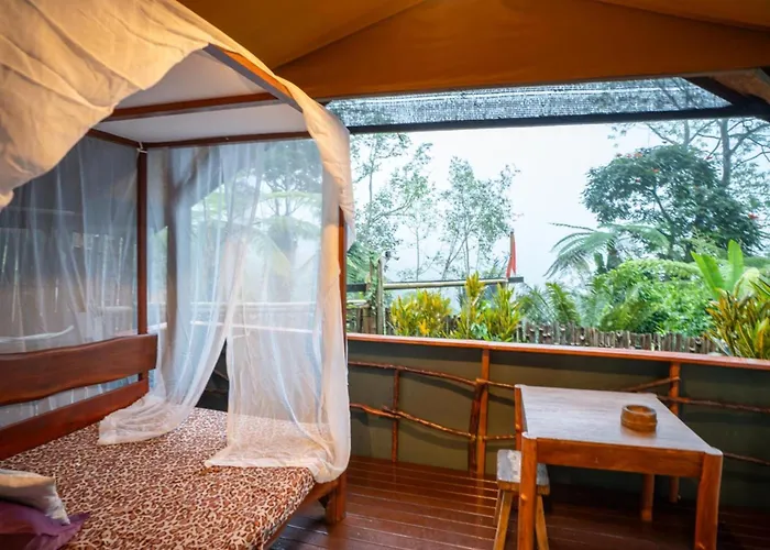 Sang Giri Mountain Tent By Puri Signatures Campo de lujo