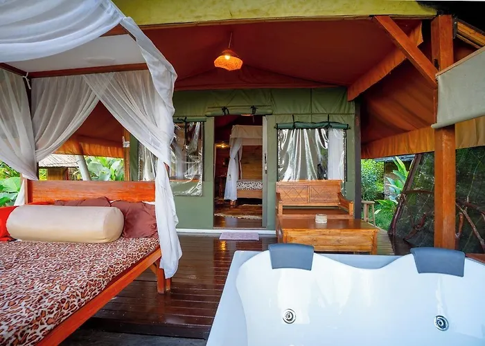 Campo de lujo Sang Giri Mountain Tent By Puri Signatures 3*