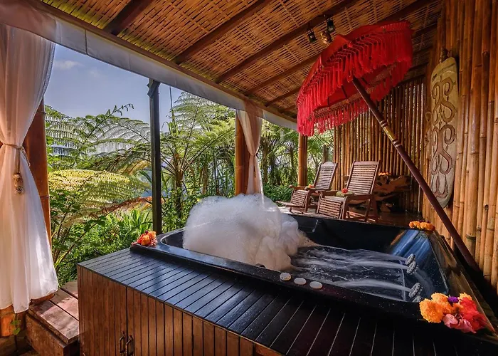 Sang Giri Mountain Tent By Puri Signatures Campo de lujo Jatiluwih